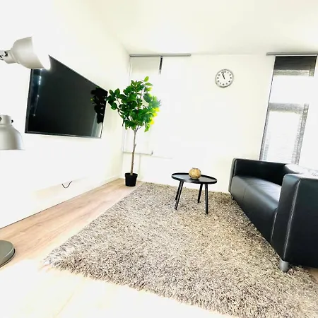 New Loft Gold Good Parking Apartmán *
